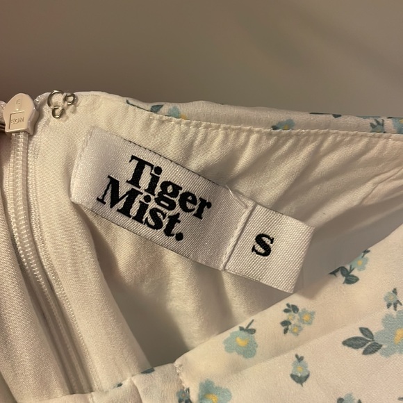 Tiger Mist Amelie Floral Dress - Picture 3 of 3